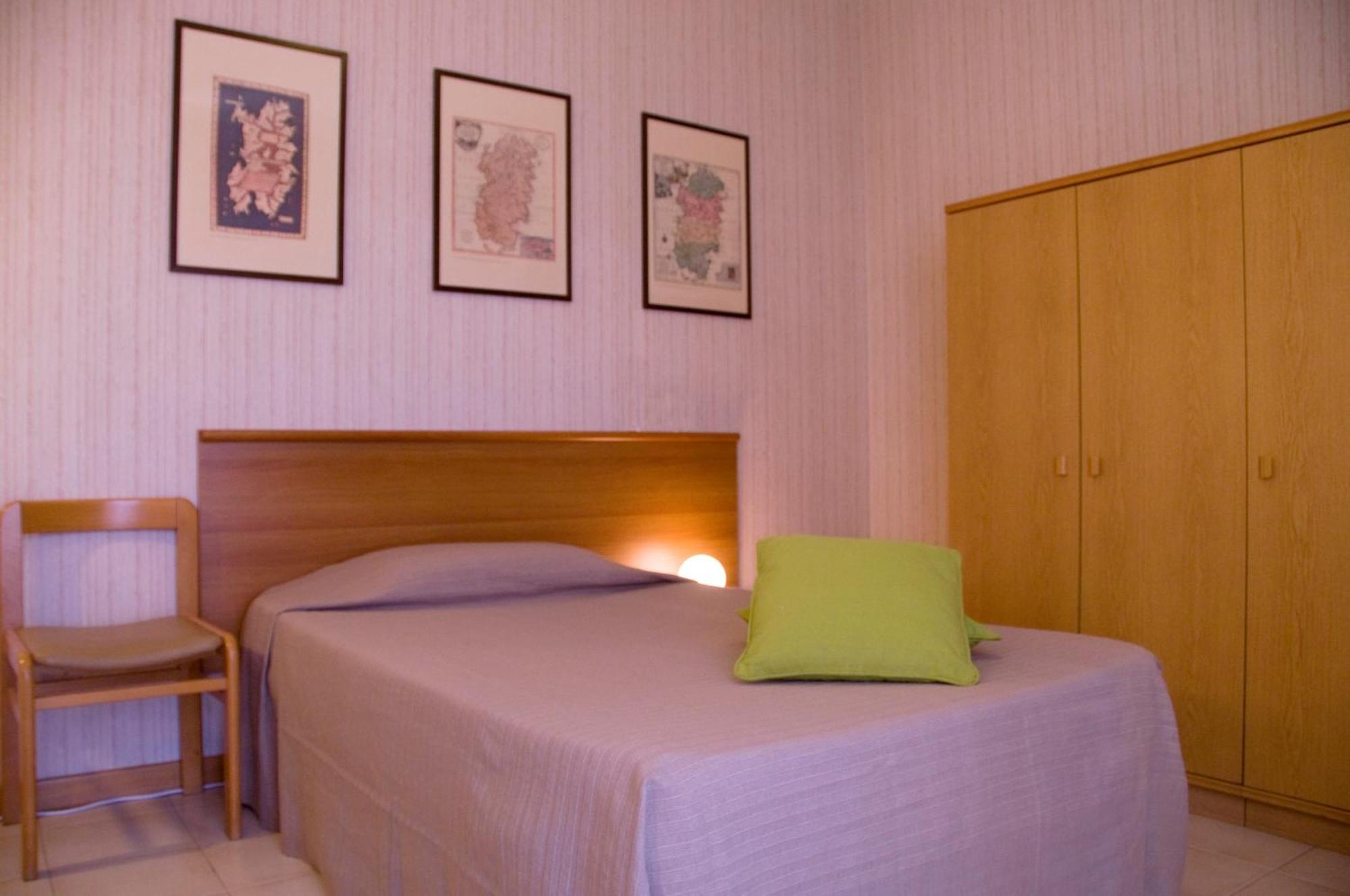 Hotel Residence Ulivi E Palme Cagliari Eksteriør bilde