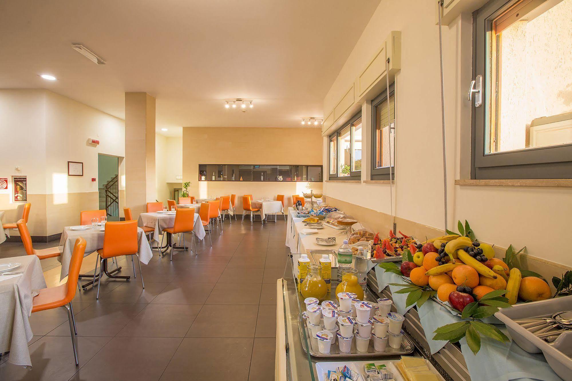 Hotel Residence Ulivi E Palme Cagliari Eksteriør bilde
