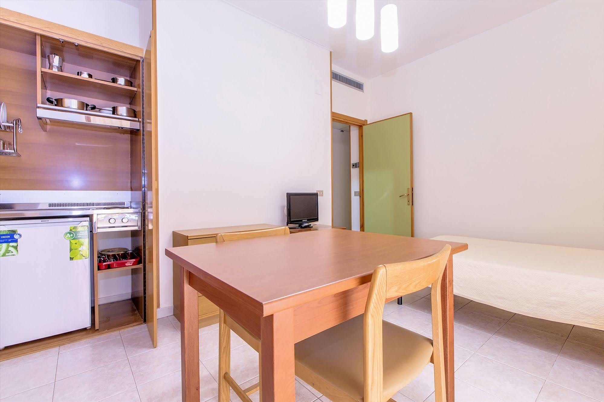 Hotel Residence Ulivi E Palme Cagliari Eksteriør bilde